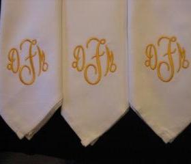 Personalized Napkins - 12 Monogrammed dinner napkins