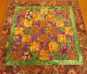 Blended Leaves Table Topper