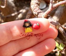 Snow-white stud earrings