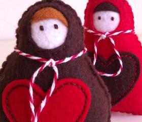 Babushka Christmas Decoration - Set of 2 - red, brown - Ornaments/favors/decor/christmas tree