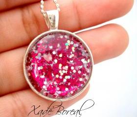 Handmade Hot pink glass pendant necklace
