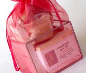 Red Organza Spa Cube Gift Set with Shea Butter Natural Soap