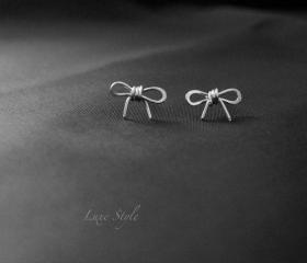 Bow Stud Earrings in Sterling Silver Post Eaaring Cute Simple design Everyday wear