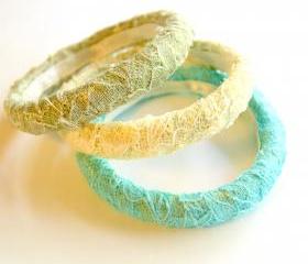 Lace Bangle Bracelet Set - Size Small
