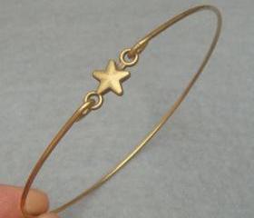 Star Bangle Bracelet
