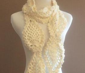 Cream Chunky Lace Crochet Scarf Pineapple Motif
