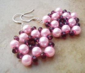 Pink beadwork faux pearl earings