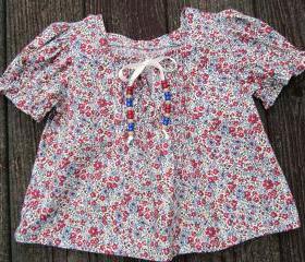 girls casual calico peasant top Size 5