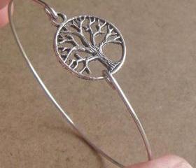 Little Tree Bangle Bracelet, Simple Everyday Jewelry, Elegant gift, Bridesmaid Gift, Bridal Wedding Jewelry