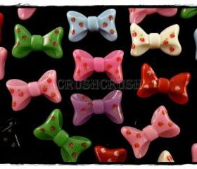  50pcs Resin Ribbon Bow Tie Strawberry FLAT BACK Cabochons F572