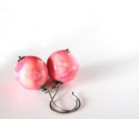 peach and pink earrings- metal and lucite beads