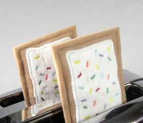 Classic Toaster Tarts with Sprinkles Catnip Cat Toy