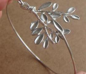 Branch Bangle Bracelet, Simple Everyday Jewelry, Elegant gift, Bridesmaid Gift, Bridal Wedding Jewelry