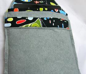 Ipad Cover - Grey Felt with Black Patterned Cotton