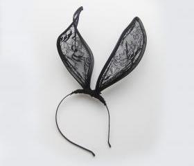 Black lace bunny ears headband.
