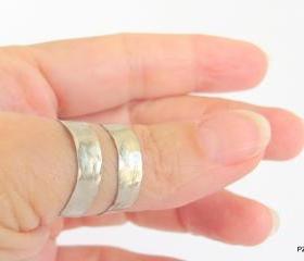 Adjustable Hammered ring, Thumb ring silver tone unisex , modern metal ring