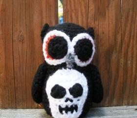 Halloween Owl, plush crochet owl in Black with skull applique, ready to ship.