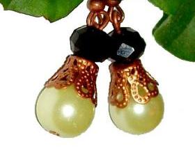 BUY 4 - GET 1 pair earrings FREE..Glass Pearl bridesmaid bronze filigree earrings..vintage look