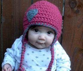 Chunky baby earflap hat in pink and grey with crocheted heart applique, infants 3-9 months, ready to ship.