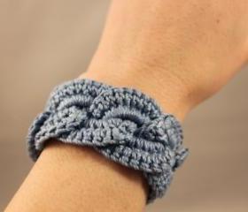 Crochet Bracelet Infinity Link Cuff