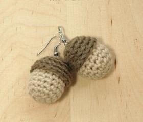 Chipmunks' An Acorn Earrings PATTERN, SYMBOL DIAGRAM (pdf)