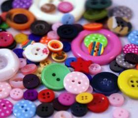 Button Bag- 50g Mix of Exciting Buttons.