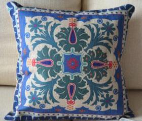 Flower Print Decorative Pillow