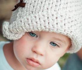 .Little Bow Crochet Hat