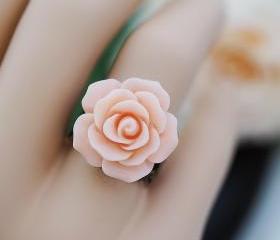 Everyday wear jewelry Light Pink Blush Rose Flower Cabochon Victorian Style Ring