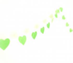 Laminated garland with paper green hearts