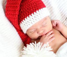 PDF Crochet Pattern Newborn & 3-6 month, Santa's Little Helper, Long tail pom pom Christmas elf hat