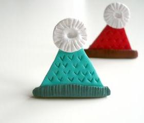 Woolly Hat Brooch