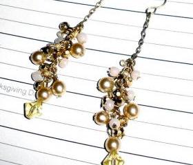 Long dangle earrings with glass pearls and crystals