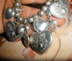 Metal Heart necklace lightweight and fun
