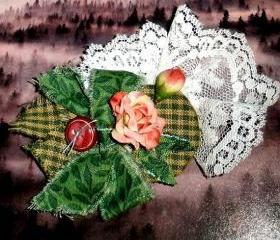 OOAK fabric brooch FREE SHIPPING with lace and roses - Vintage-inspired