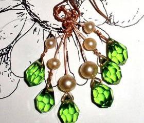 Asymetrical earrings FREE SHIPPING Swarovski green crystal and vintage pearls