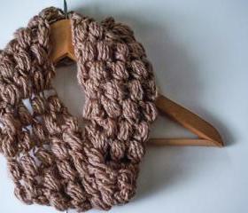 puff stitch crocheted cowl
