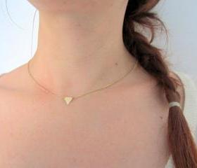 Minimalist gold triangle necklace, geometric jewelry, simple modern jewelry