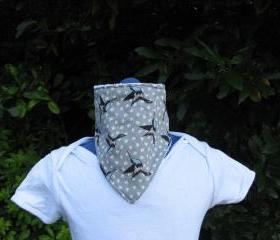 Hummingbird print dribble bib