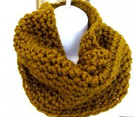 Crochet cowl, infinity scarf, unisex neck warmer