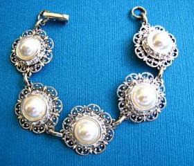 Wedding Bracelet, "Radiant", Pearl Bracelet, Bridal, Holiday Party Jewelry, Christmas Gift for Her