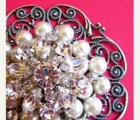 Wedding Brooch, Vintage Style Cake Decoration