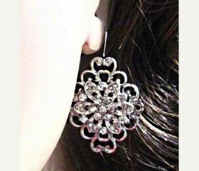 Wedding Earrings, Intense Sparkle Flower , Bridal Jewelry