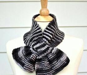 Knit scarf - scarflette - keyhole scarf gray grey unique warm