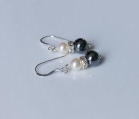  Pearl Earrings, Black and White earrings - wedding jewellery, bridal party bridesmaids gift