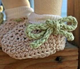 Crochet baby shoes booties - Beige green cotton custom