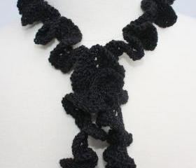 Knit scarf - scarflette - necklace - Black corkscrew