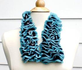 knit scarf scarflette cowl ruffle blue white