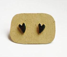 on SALE - Black Heart Ear Stud Earrings - Gift under 10