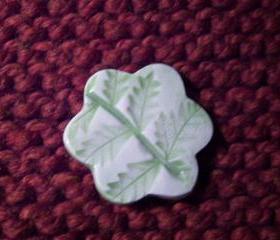Green Leaf Brooch